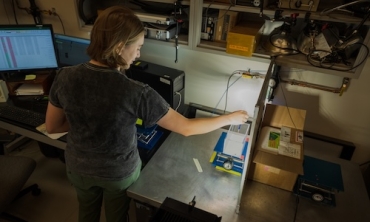 Maya Corridore ’27 is investigating how hunger level affects escape performance in wolf spiders, or Pardosa milvina as part of her summer research project.