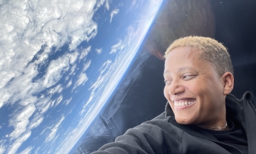 Astronaut and visionary futurist Sian Proctor is the featured speaker at the annual Feigenbaum Forum on Innovation and Creativity, Friday, Sept. 12, at 5 p.m. in the Nott Memorial. Her talk, “EarthLight: Exploring the Intersection of Art, Science and Engineering for Earth and Beyond,” is free and open to the public. The program is a featured event of the Robert E. Martinson '65 Engineering & Liberal Education Symposium. Both the forum and the symposium are organized in collaboration with the Templeton Insti